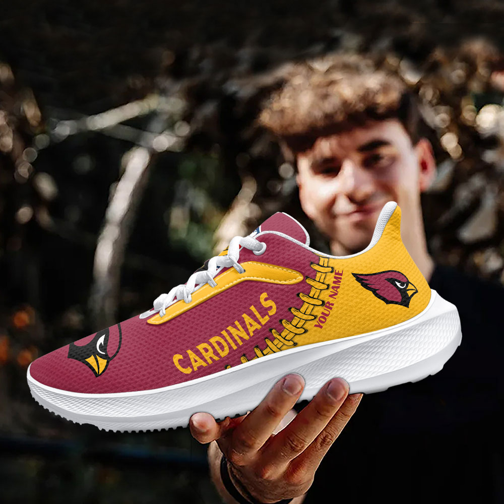 Mock-cam-tay-den-DS008-SM05-261023-NFL-01.jpeg