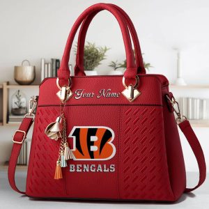 VS05 CNBG Custom Name Classic Leather Handbag