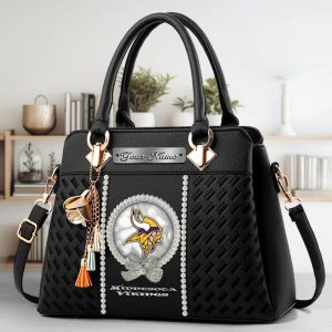 VS04 MNVK Custom Name Classic Leather Handbag