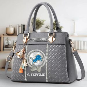 VS04 DTLN Custom Name Classic Leather Handbag